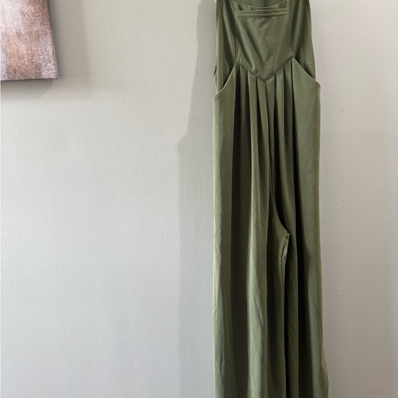 Green waffle wide leg jumpsuit with White Buttons - Picture 2 of 5